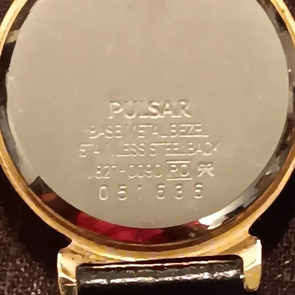 Rare Vintage Mickey Mouse Pulsar Watch - Picture 7 of 7